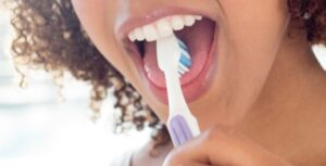 How to Clean Your Mouth From Bacteria