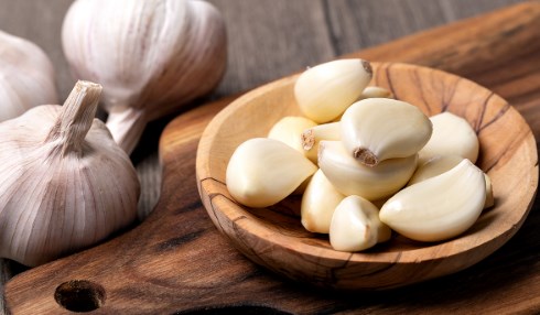 Effective Home Remedies: How To Get Rid Of Garlic Breath Naturally