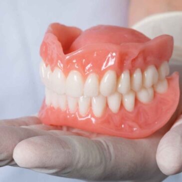 How Dentures Can Make You Look Your Best